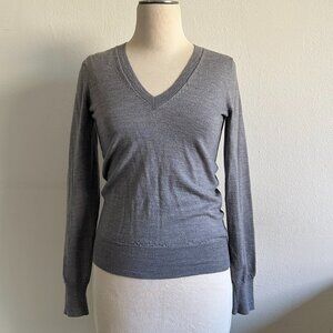 CLUB MONCO women's 100% Merino Wool Gray V-neck sweater size S/P